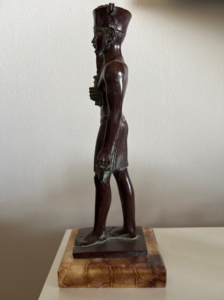 Figura Egipcia imitacion Bronce y Base alabastro