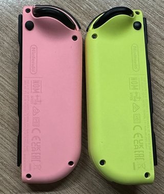 Oficial Joy-Con Nintendo Switch Ed. Rosa/Amarillo