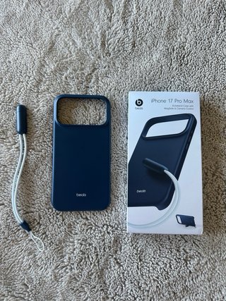 Funda Beats iPhone 17 Pro Max Azul Marino