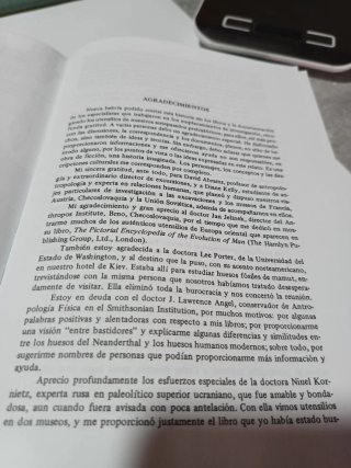 Los cazadores de Mamuts,jean M. Auel 1991