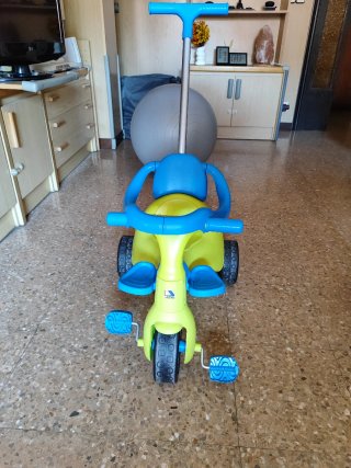 Triciclo bebé 2 en 1