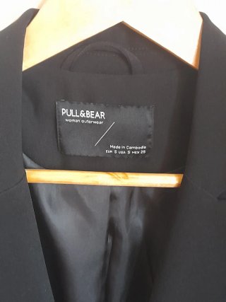 Chaqueta Pull&Bear Negra Talla S