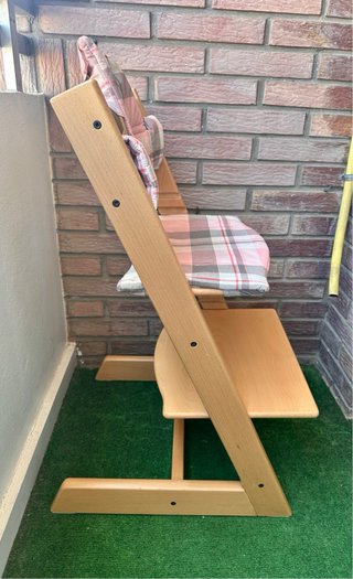 Trona Stokke evolutiva con cojines