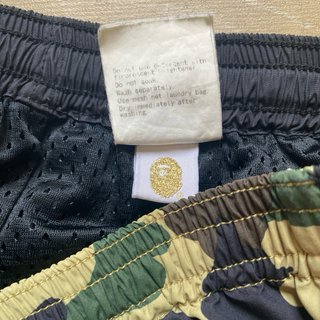 Bape Shark Camo Shorts Talla L