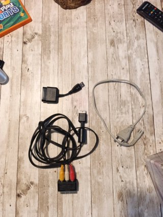 PlayStation 2 Plata con Accesorios