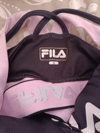 Top deportivo rosado y negro súper cómodo práctico