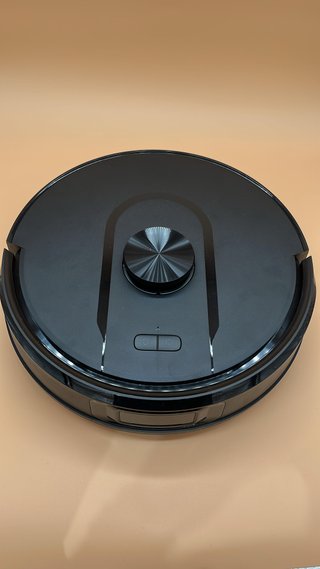 Robot aspirador y fregasuelos con navegación