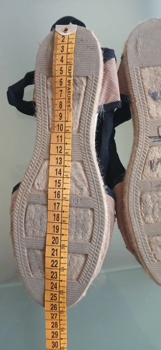 Alpargatas Fallero Beige y Negro