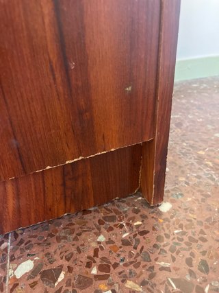 Armario grande de madera con espejos