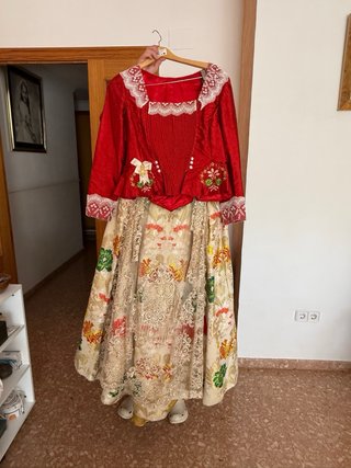 Traje de Fallera Beige y Multicolor