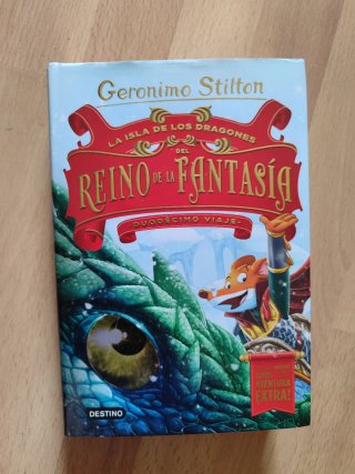 La Isla de los Dragones del Reino de la Fantasí...