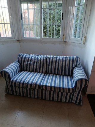 Sofá de 2 plazas a rayas