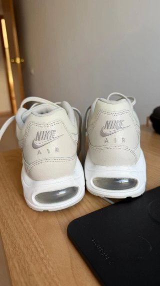 Nike Air Max Command Beige/Blanco