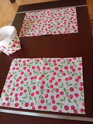 Manteles Individuales Resinados Cherry.