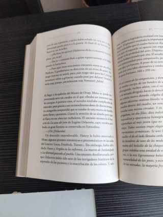 Los ojos de Mona / Mona's Eyes (Spanish Edition)