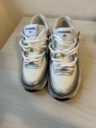 chanel runner