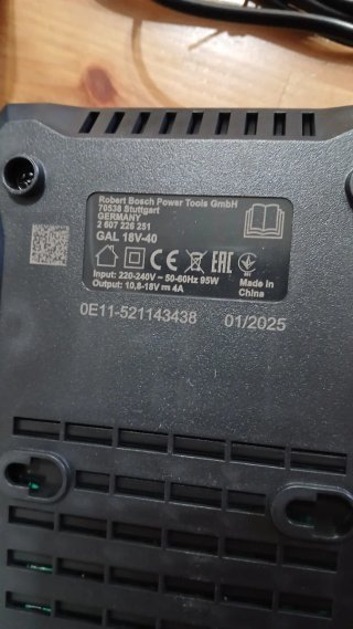 Cargador Bosch GAL 18V-40