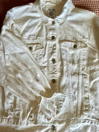 Cazadora Vaquera Blanca Pull&Bear Talla M