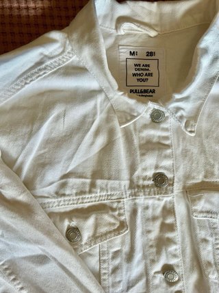 Cazadora Vaquera Blanca Pull&Bear Talla M