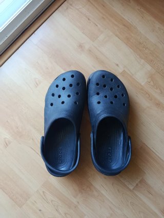 Crocs plataforma negros