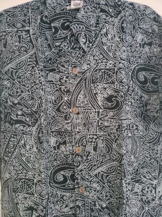 Camisa comprada en Bali Estampada Talla L