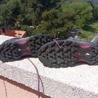 Botas de montaña. Quechua. Waterproof