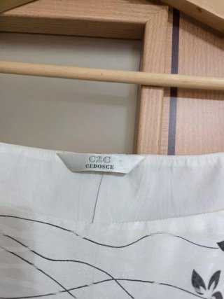 Vestido de verano blanco con estampado