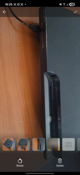 PlayStation 3 Slim (PS3) - CECH-2504A + Controller
