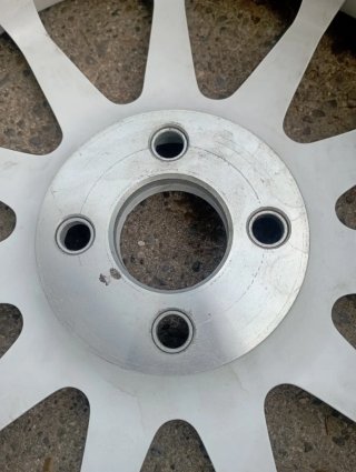 Llanta Speedline Turini 16 Renault con Slick Hanko
