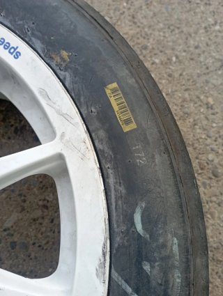 Llanta Speedline Turini 16 Renault con Slick Hanko