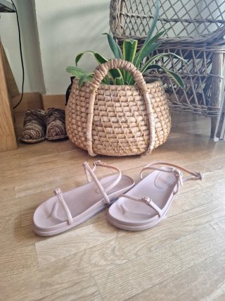 Sandalias de verano rosas