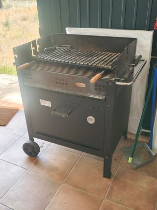 Barbacoa de carbón Velway poco uso