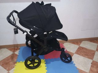 Carro gemelar negro
