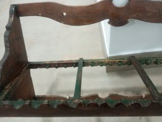Platero antiguo de madera