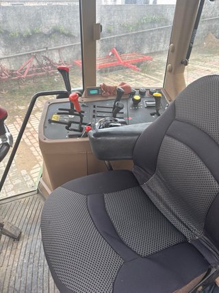 Tractor John Deere 7600