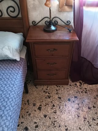 Dormitorio madera maciza, incluye colchón y somier