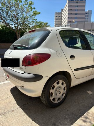 Peugeot 206/ año 2005 Precio negociable!!!