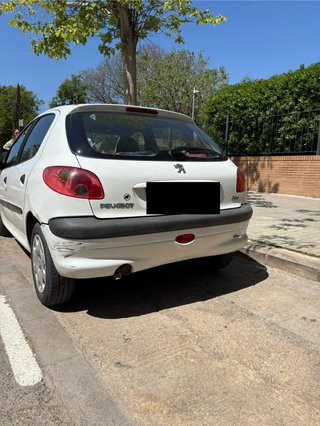Peugeot 206/ año 2005 Precio negociable!!!