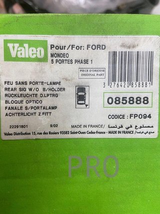 Ford mondeo UNO 5p piloto tras der ref: 085888