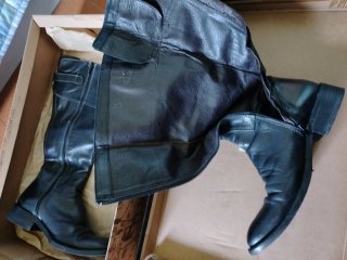 Stivali neri in pelle donna