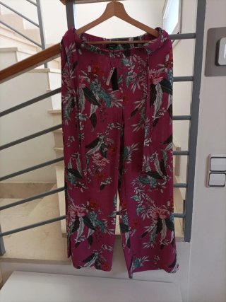 Ideal comuniones .Pantalón estampado floral Cortef