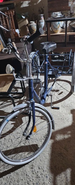 Bicicleta de 3 ruedas azul