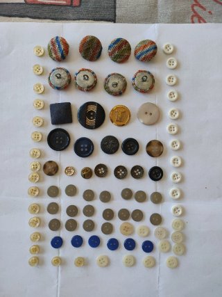 Lote de botones antiguos variados