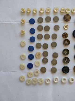 Lote de botones antiguos variados