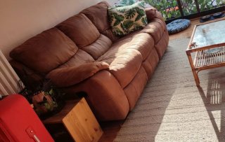 Sofá de 3 plazas con reposapies reclinable