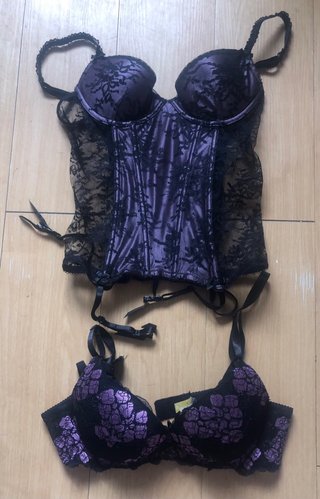 Lote Corsé y Sujetador Morado y Negro