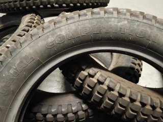 Neumáticos de trial traseros
