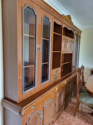 Mueble salón y mesa comedor madera
