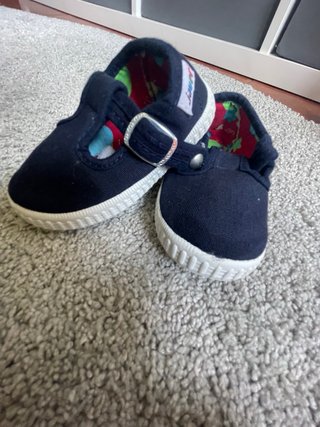 Zapatillas niña azul marino 21