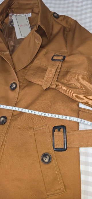 Gabardina color cuero talla M sin estrenar